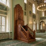 El Oyması Ahşap Cami Minberi – İslami Motifli Lüks Cami Minberi – özel üretim özel üretim ahşap ürün