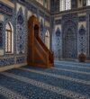 Ahşap Cami Minberi – El Oyması İslami Motifli Cami Minberi – ahşap korkuluk detay görünümü 3