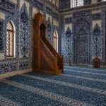 Ahşap Cami Minberi – El Oyması İslami Motifli Cami Minberi – özel üretim ahşap ürün detay görünümü 3