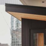 Ev Tipi Portatif Sauna – Stonewood Kuğu 12 m² – özel üretim ahşap kapı detay görünümü 10