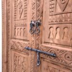 Ahşap İşlemeli Kapı – Stonewood Füsun 100 × 220 – özel üretim ahşap kapı detay görünümü 5