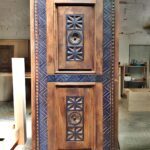 Sürgülü Ahır Kapısı Modelleri – Stonewood Petek 100 × 220 – özel üretim ahşap kapı detay görünümü 12