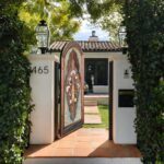Modern Ahşap Giriş Kapısı – Stonewood Kuğu 100 × 220 – özel üretim ahşap kapı detay görünümü 3