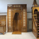 Modern Ahşap Cami Mihrabı – Model MH-0012 – özel üretim ahşap ürün detay görünümü 3