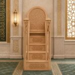 Motifli Ahşap Cami Kürsüsü ve Minberi – özel üretim ahşap ürün detay görünümü 1