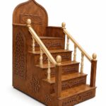Ahşap Cami Minberi – Küçük Mescitler İçin Kompakt Minber